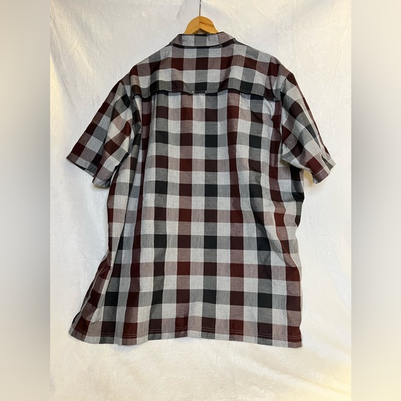 Mens XXL Croft & Barrow Quick Dry Red/Black Plaid Button Down Shirt - Picture 2 of 5